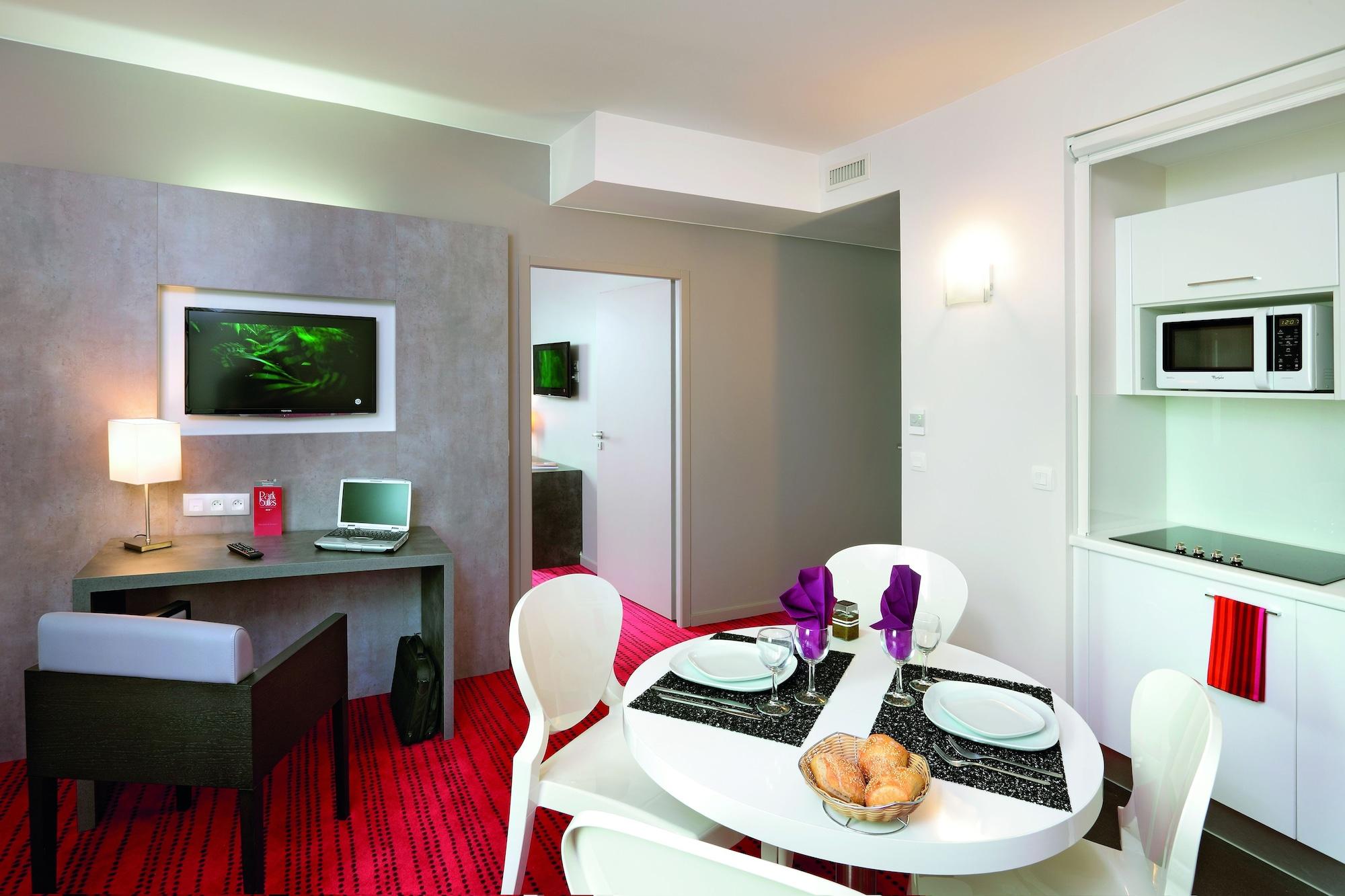 อัปปาร์ตซิตี้ กงฟอร์ เกรอนอบล์ อิโนวาลี Aparthotel มงต์บอนโนแซงต์มาร์แตง ภายนอก รูปภาพ