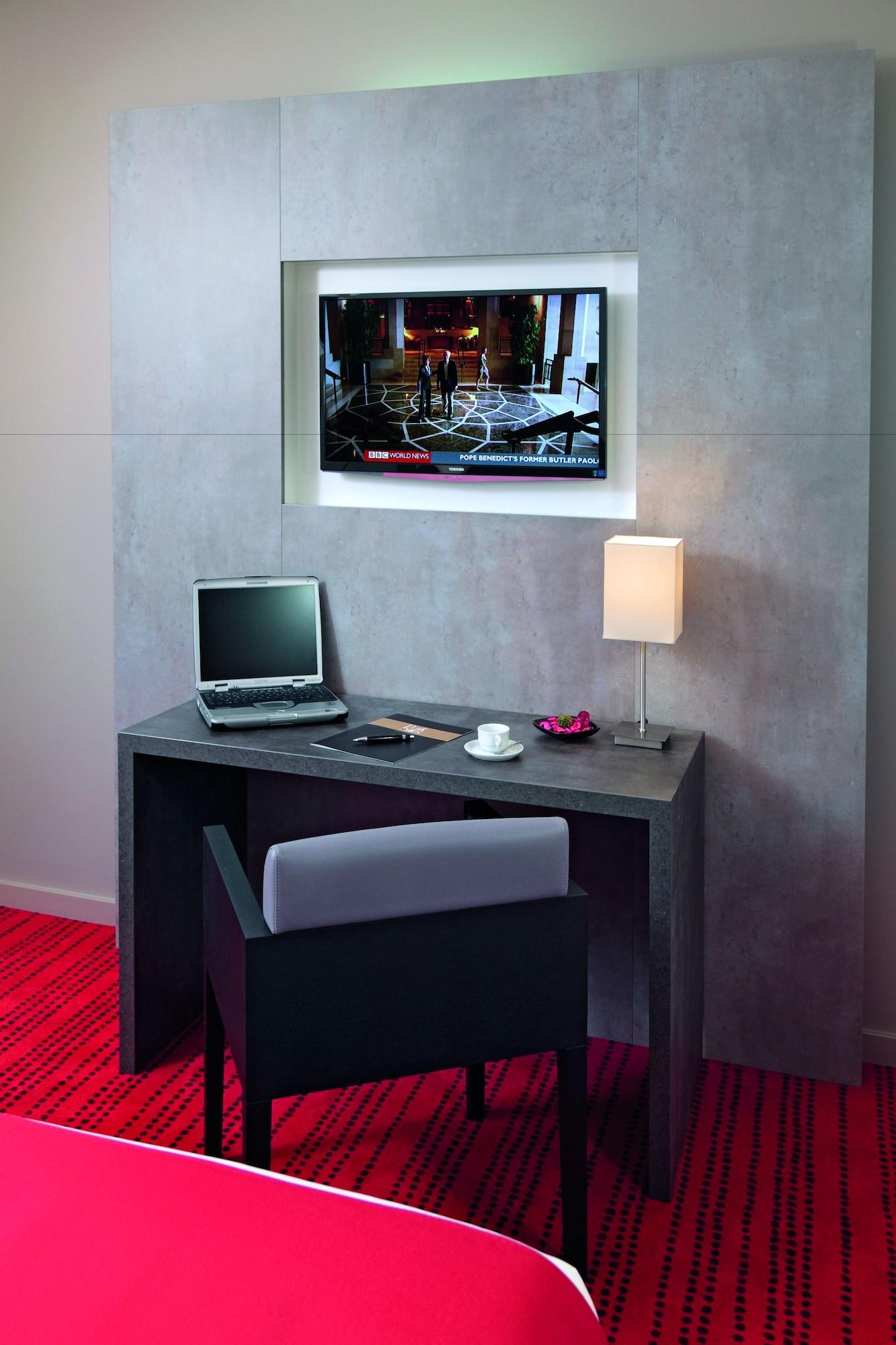 อัปปาร์ตซิตี้ กงฟอร์ เกรอนอบล์ อิโนวาลี Aparthotel มงต์บอนโนแซงต์มาร์แตง ภายนอก รูปภาพ