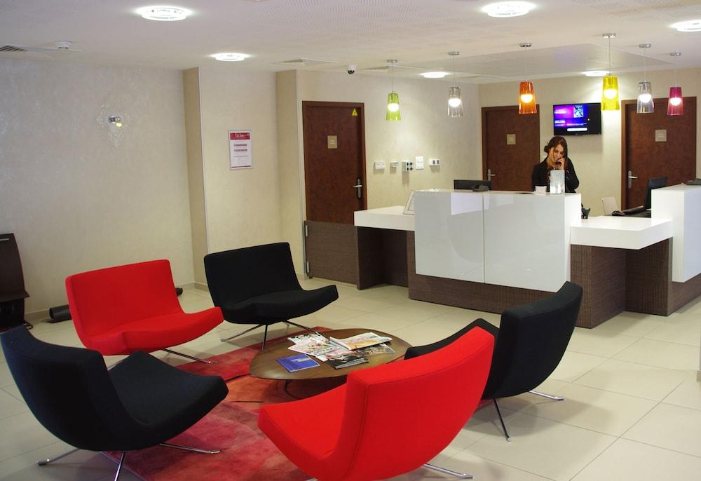 อัปปาร์ตซิตี้ กงฟอร์ เกรอนอบล์ อิโนวาลี Aparthotel มงต์บอนโนแซงต์มาร์แตง ภายนอก รูปภาพ