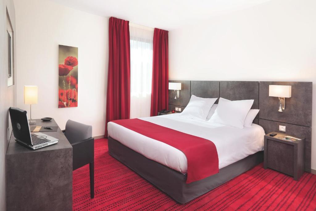 อัปปาร์ตซิตี้ กงฟอร์ เกรอนอบล์ อิโนวาลี Aparthotel มงต์บอนโนแซงต์มาร์แตง ภายนอก รูปภาพ